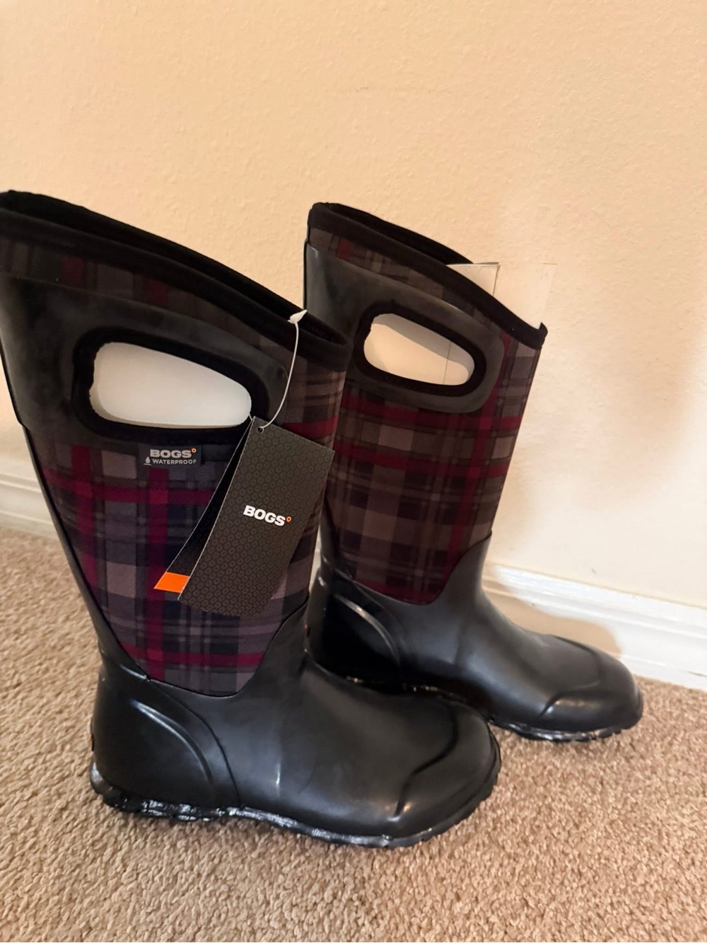 Bogs Hampton Plaid Boots - Black Multi - Picture 2 of 3